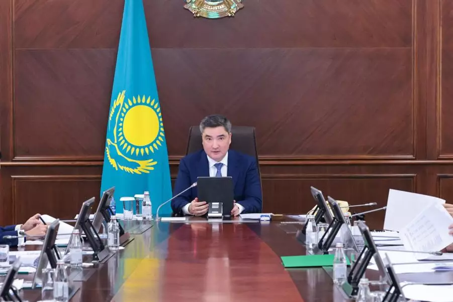 Темпы привлечения инвестиций: Бектенов поручил наказать акимов отстающих регионов