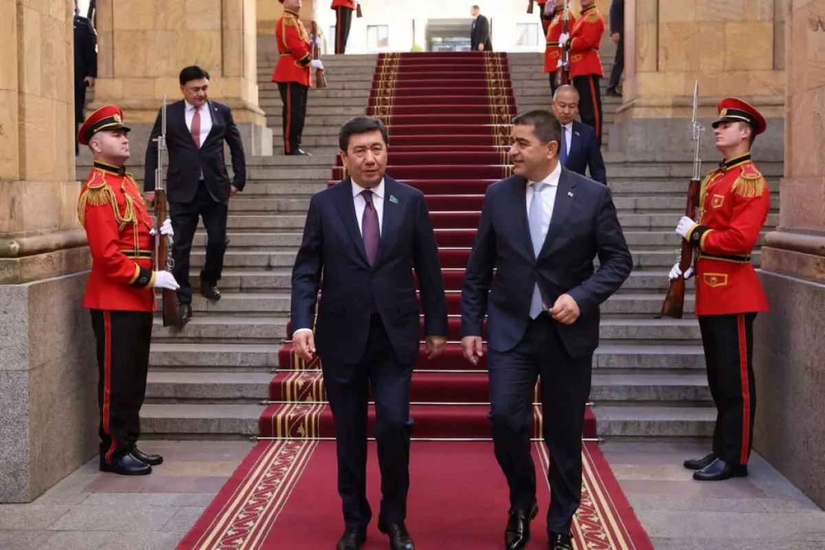 Грузия и Казахстан обсудили сотрудничество в развитии Среднего коридора.