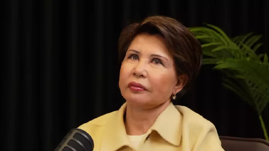 "Өмірде де, өнерде де жалғызбын": Роза Рымбаева күйеуін сағынып жүргенін айтты (ВИДЕО)