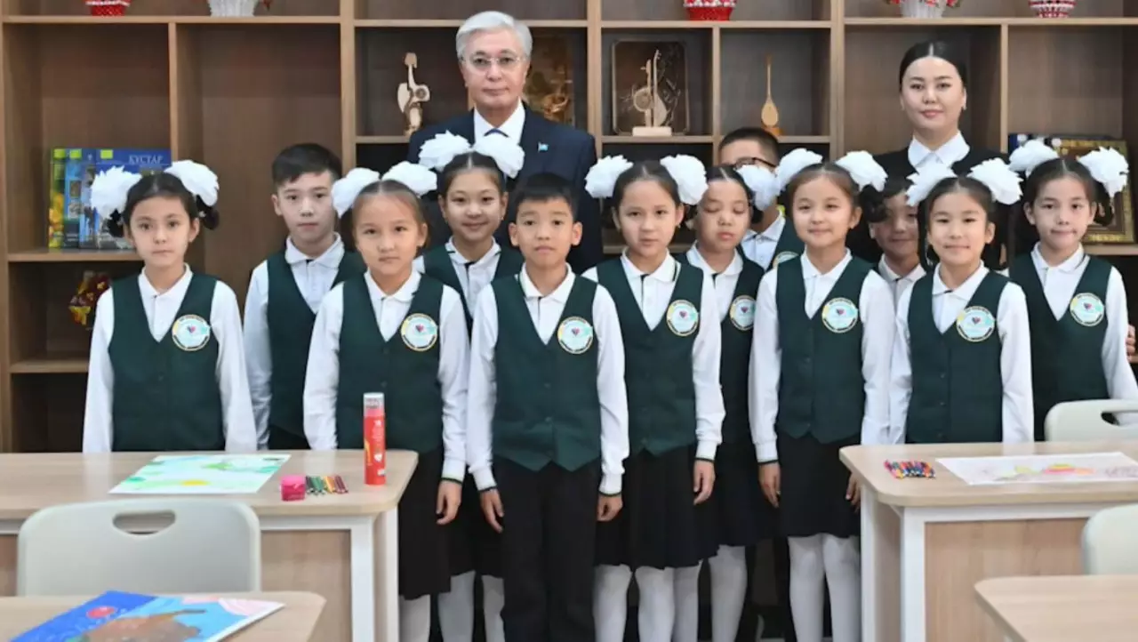 Президент «Сыр жұлдыздары» академиясының қызметімен танысты