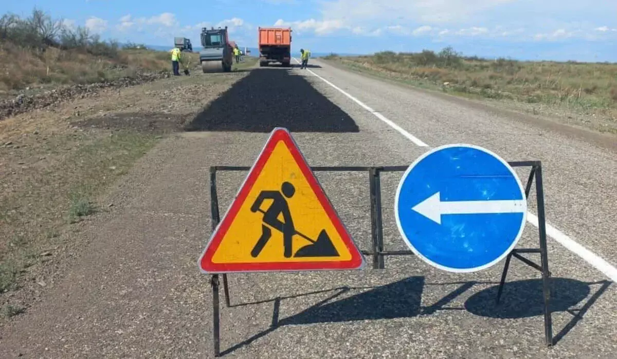 Больше 2,7 тысячи дефектов нашли на построенных в Казахстане дорогах с начала года