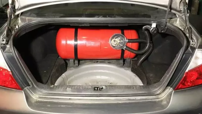 Казахстанцев предостерегли от перевода авто на газ