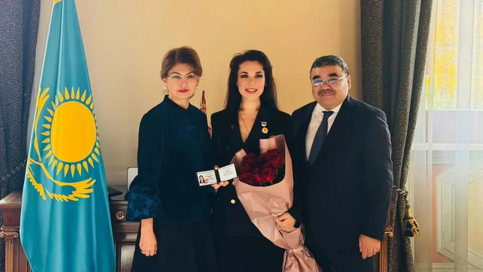 Оперная певица Мария Мудряк удостоена государственной награды Казахстана