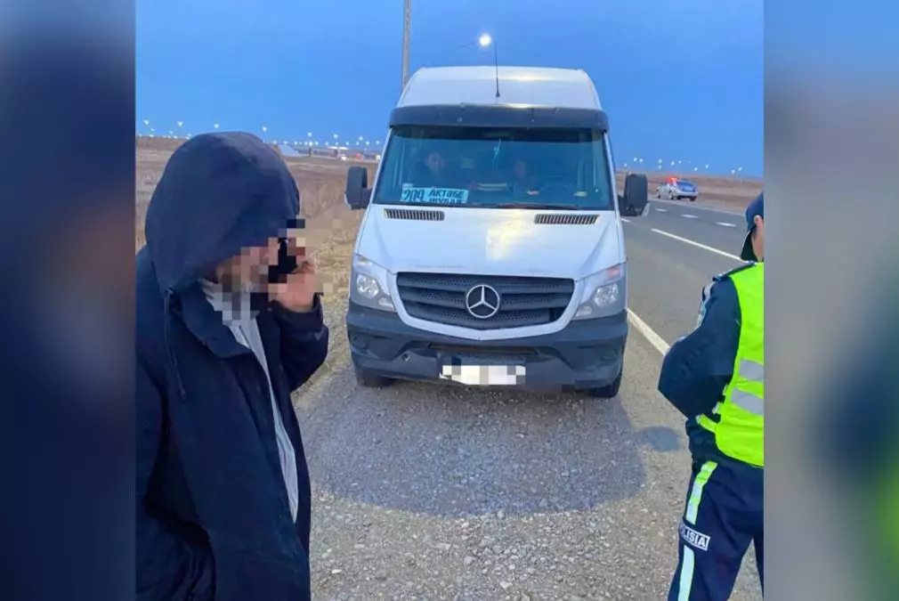 Лишённый прав водитель перевозил людей в Актюбинской области
