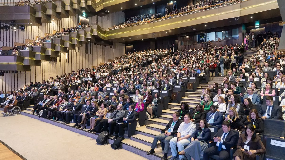 Отандық және шетелдік педагог цифрлық дәуірдегі мектеп білімінің болашағын талқылады