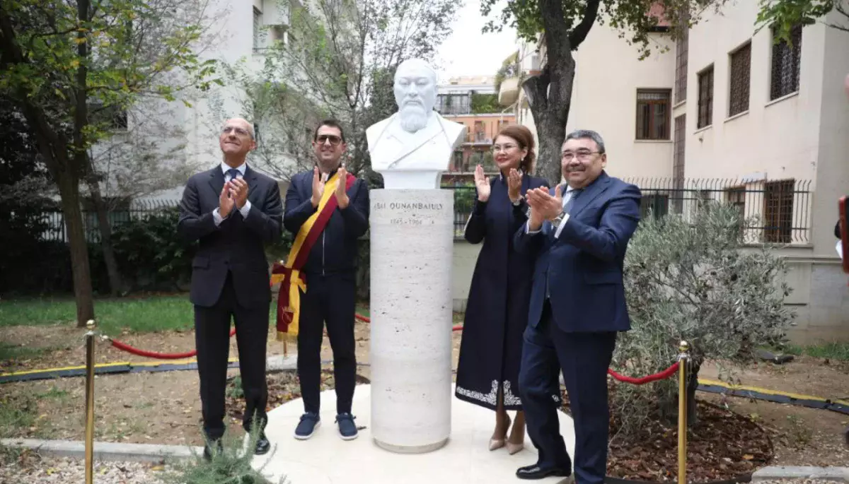 В Италии открыли бюст Абаю Кунанбайулы