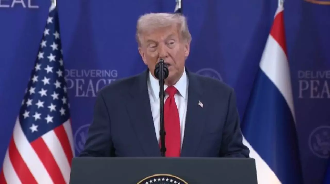 Трамп завершил азиатское турне серией громких сделок