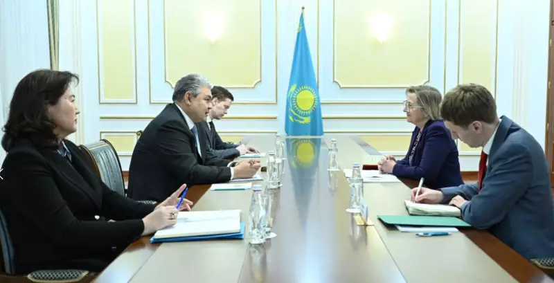 Глава МИД Казахстана провёл переговоры с послом Великобритании