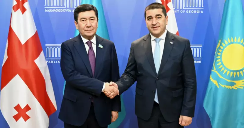 Казахстан и Грузия подписали меморандум о парламентском сотрудничестве