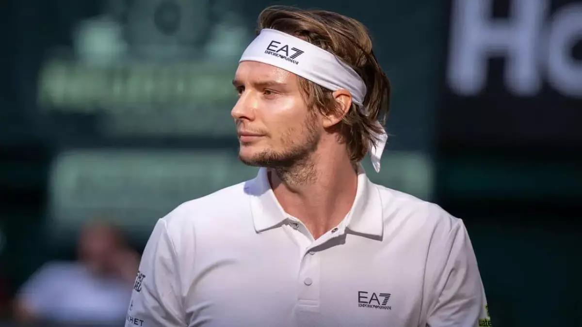 Лучший теннисист Казахстана сотворил громкую сенсацию в Париже