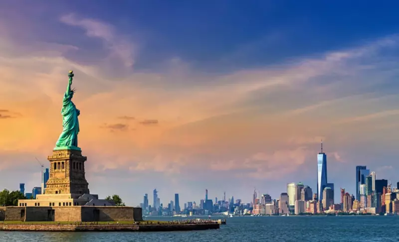 В Нью-Йорке ввели чрезвычайное положение