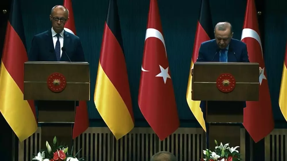 Эрдоган и Мерц вступили в перепалку на пресс-конференции в Анкаре