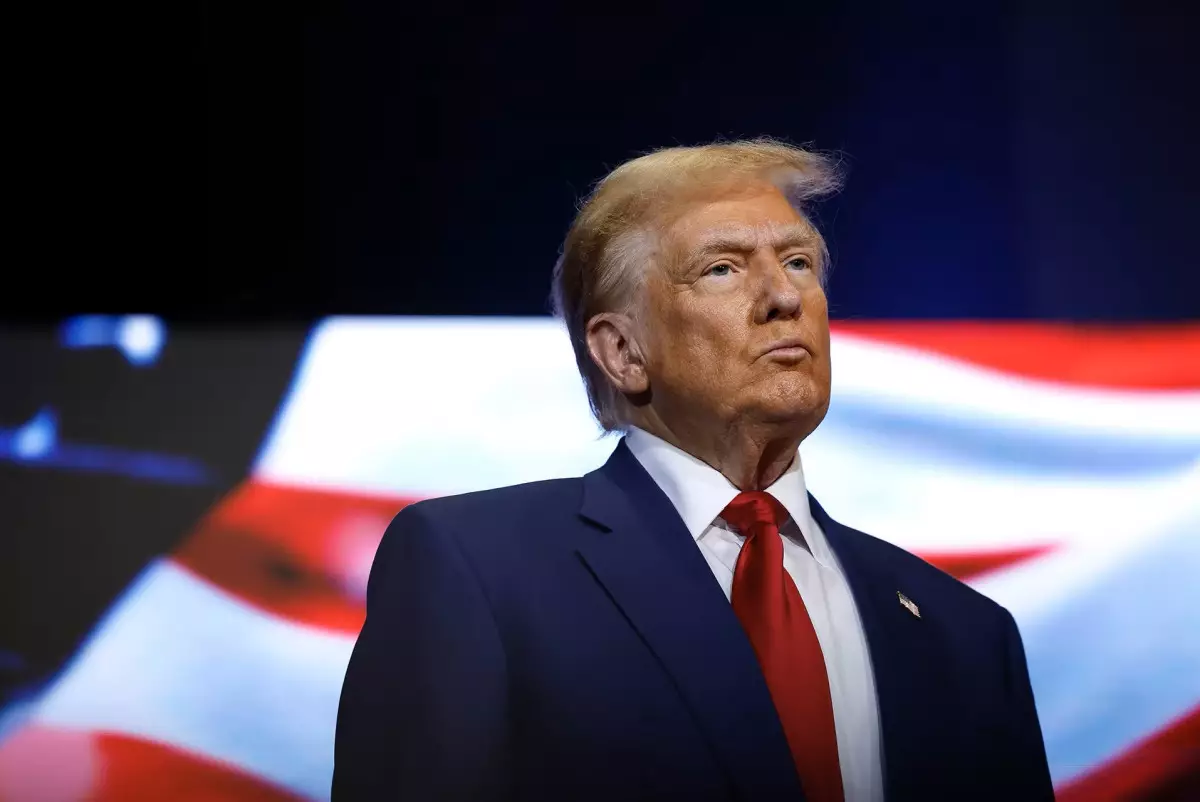 Пиар вместо дипломатии? Как Трамп строит имидж глобального лидера-миротворца