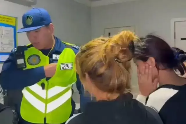 Шымкентте шетелдік қыздар масқара әрекетке барды