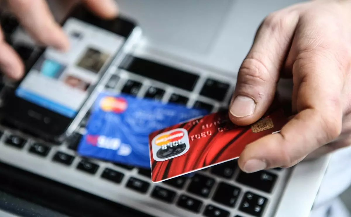 Мыңдаған қазақстандық банктерге шағымданды: халық неге қаржы ұйымдарына сенбейді?