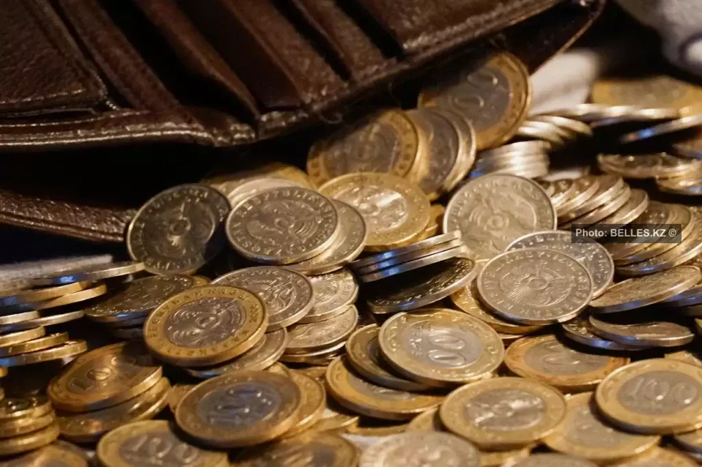 Пенсии казахстанцев вырастут на 10% с 2026 года