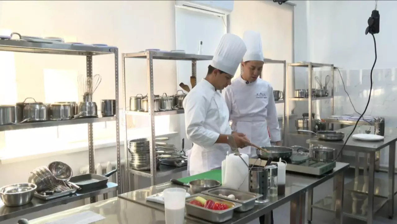 Мастерские обновляют в колледжах Шымкента