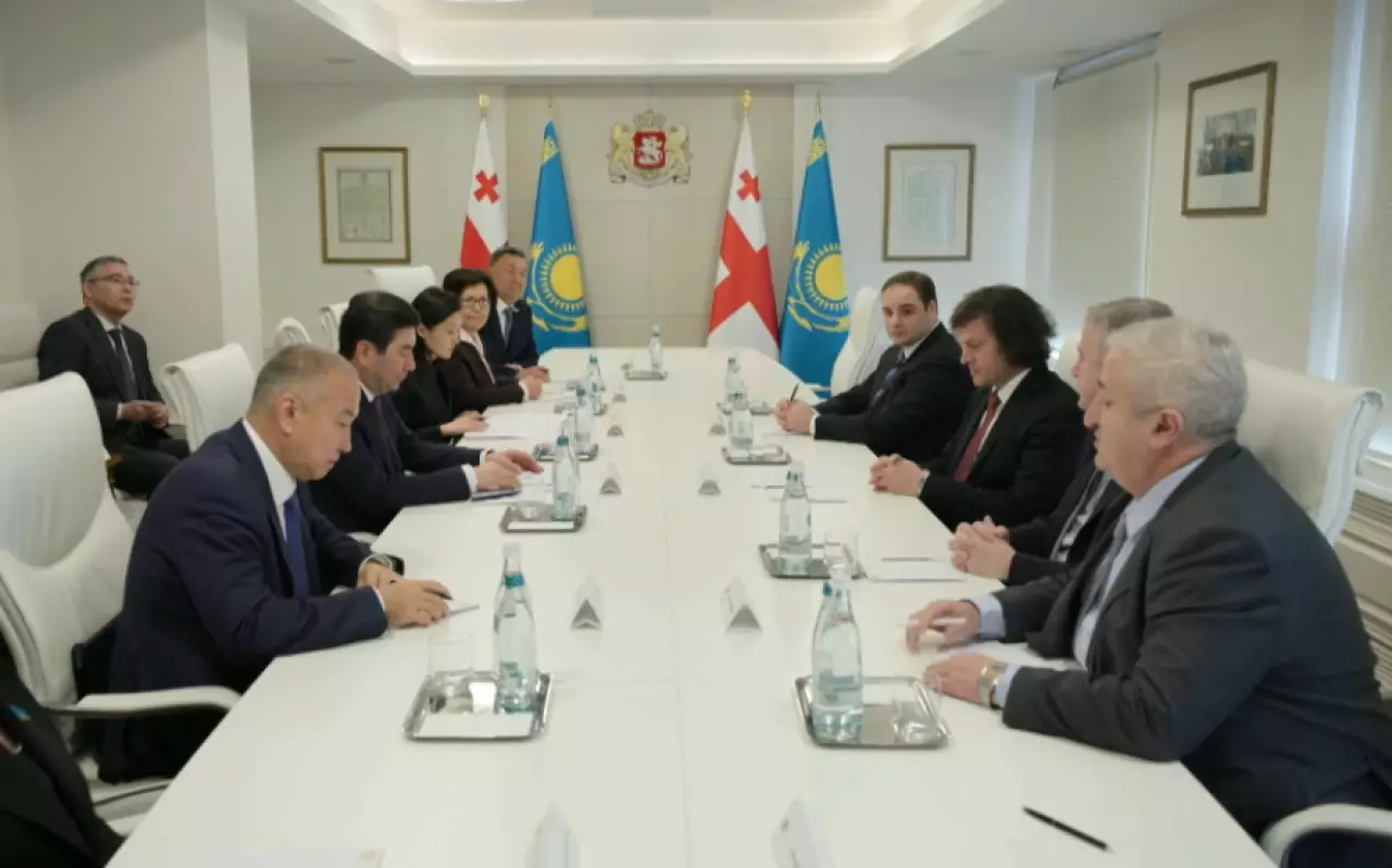 Казахстан и Грузия усиливают сотрудничество по проекту «Средний коридор»