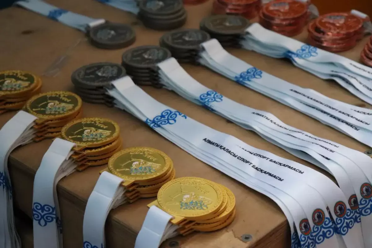 Алматыда мүмкіндігі шектеулі спортшыларға арналған жарыс  өтті