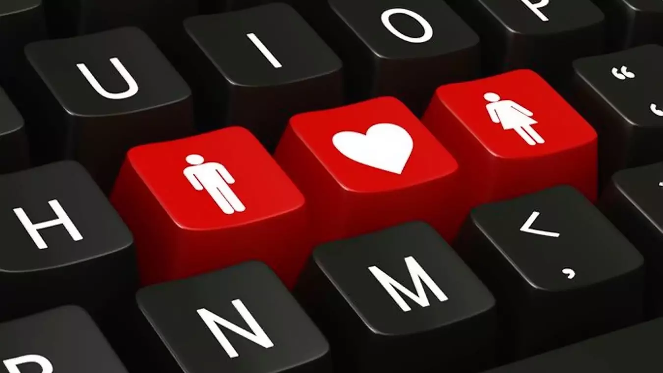 “Желіде жасөспірімдермен танысып, кейін заңсыз әрекет жасаған” - Бас прокуратура дабыл қақты