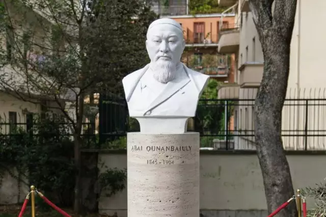 Римде Абай Құнанбайұлының бюсті ашылды