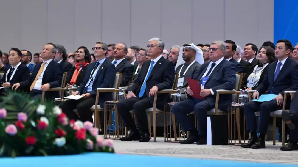 Тоқаев халықаралық стратегиялық серіктестер форумына қатысып отыр