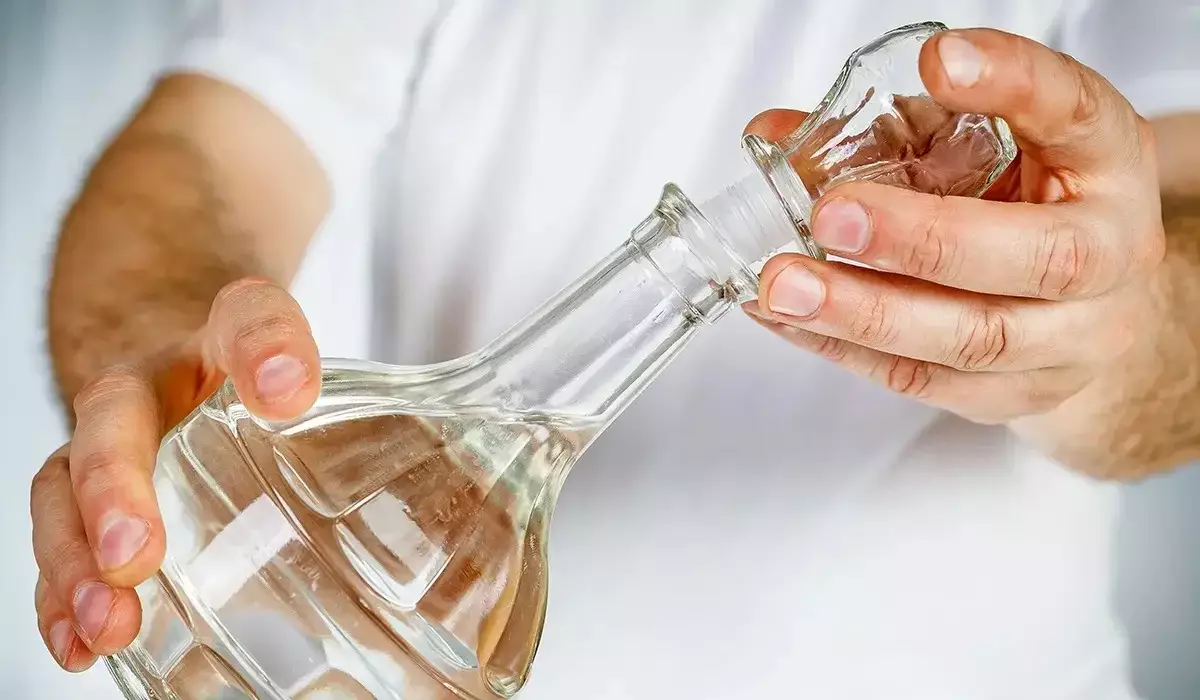 Атырауда мүгедек әженің бетін күйдіріп, тонап кеткен адам 55 жастағы әйел болып шықты