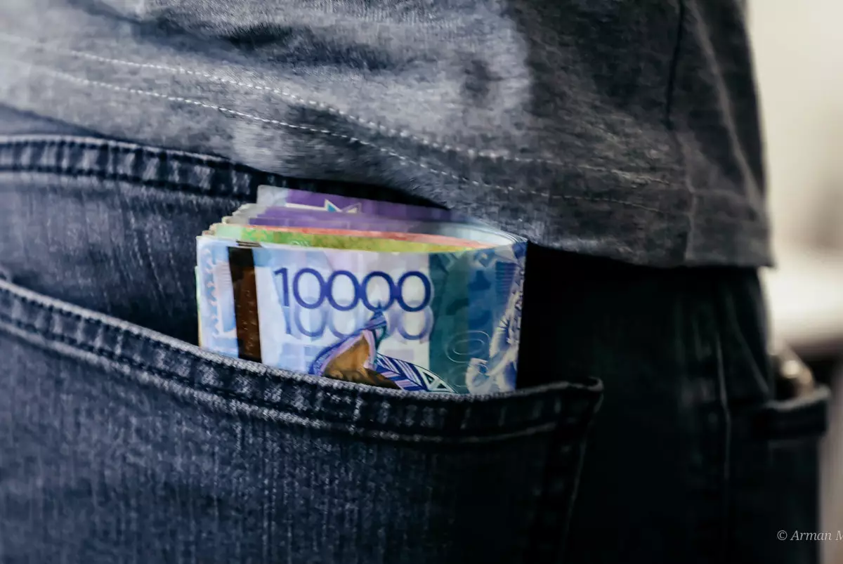 В Казахстане оштрафовали мигрантов на рекордные 4,7 млрд тенге