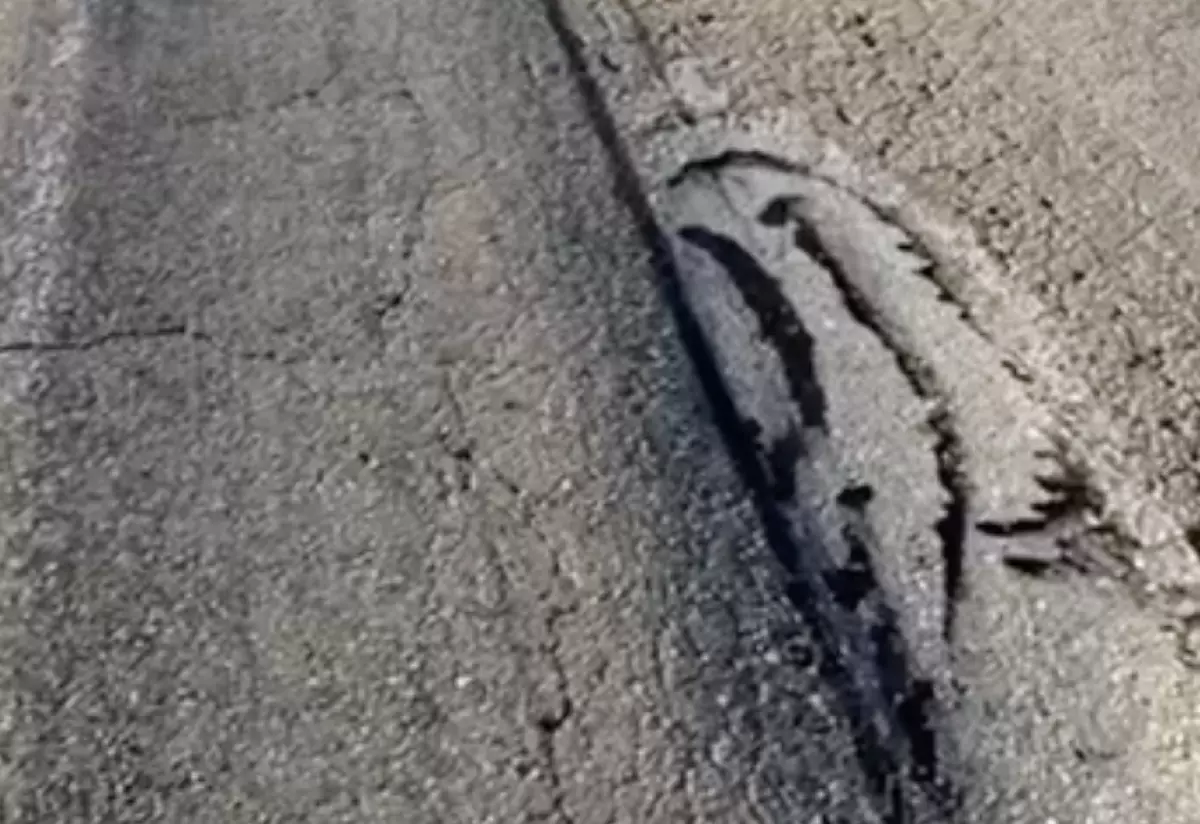 Ақтөбенің шұрық-тесік жолы жүргізушілердің жүйкесін тоздырған