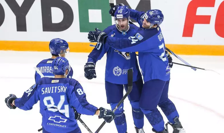 Прямая трансляция матча "Трактор" — "Барыс" за место в плей-офф КХЛ