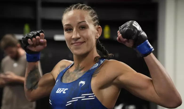 Первая казахстанка в UFC дебютировала в "грязном боксе". Видео
