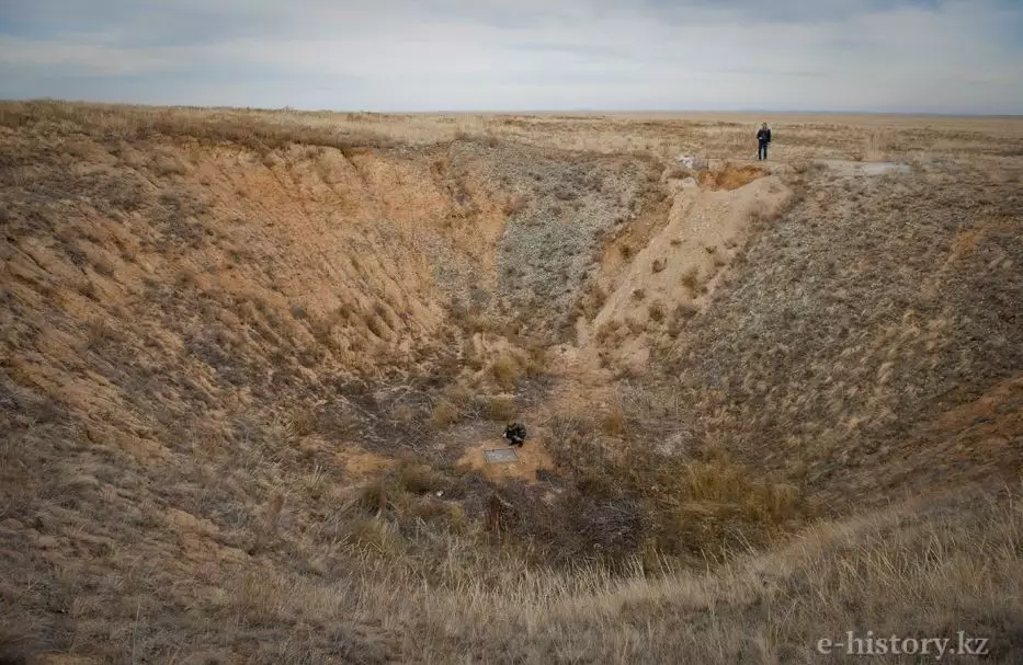 Следы ядерной эры в казахстанской степи