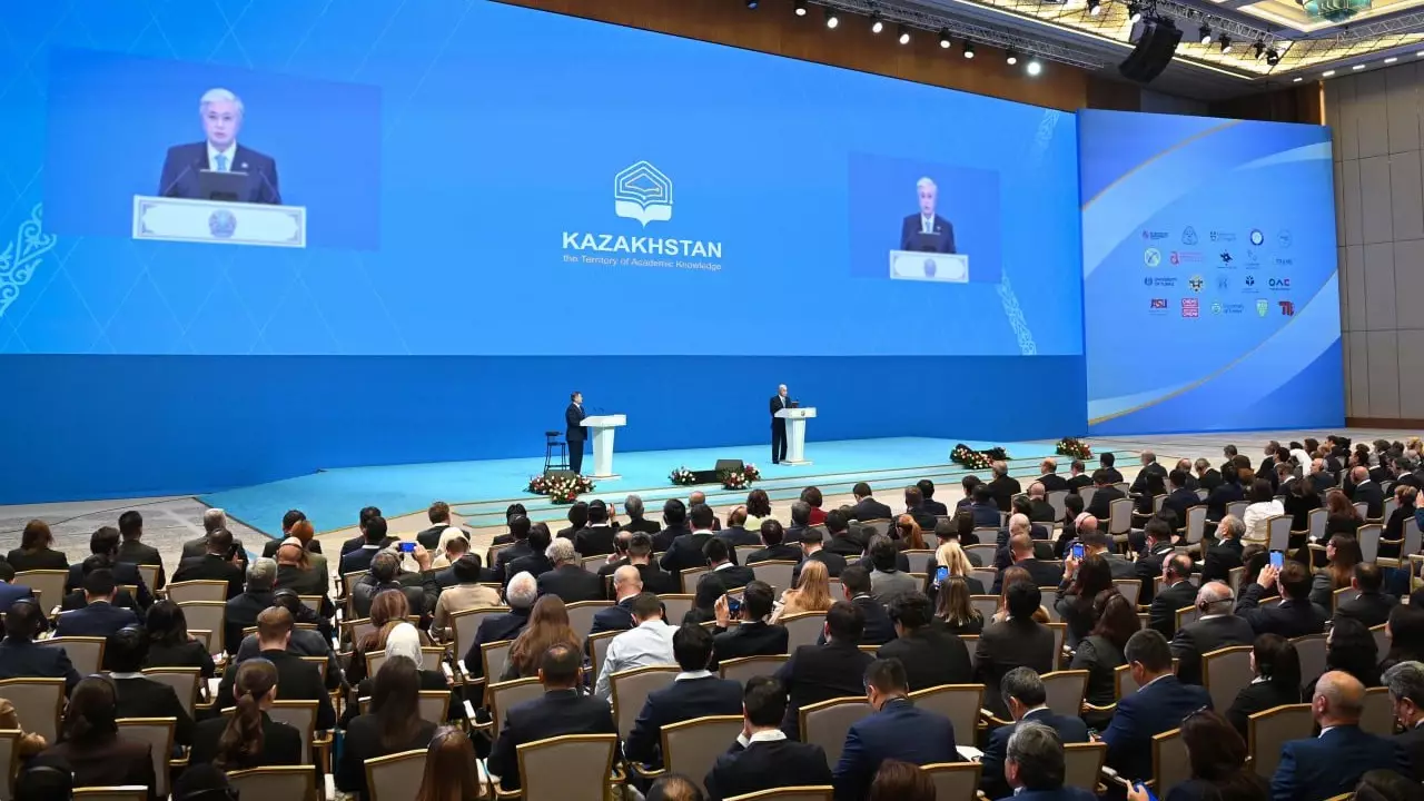 Президент: Әлемдік академиялық кеңістікке шығуға саналы түрде маңызды қадам жасадық