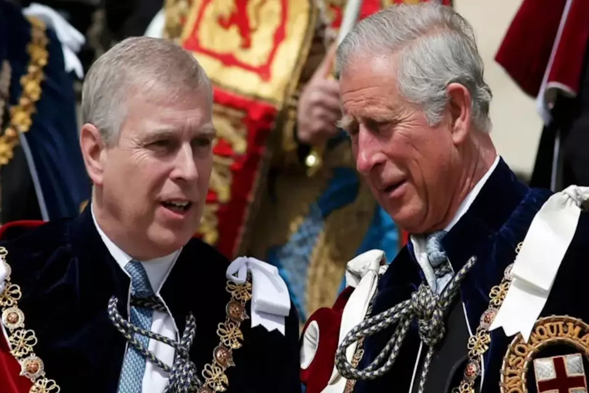 Король Великобритании лишил своего брата всех титулов и выгнал из дома