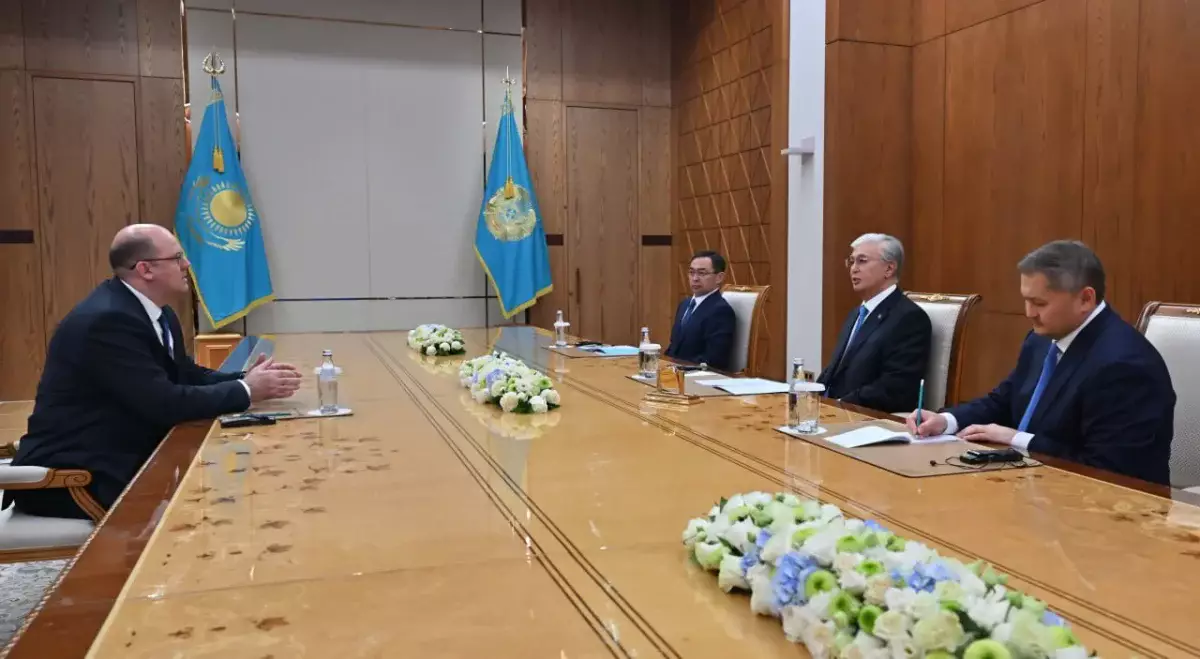 Президиент встретился с руководителями ведущих вузов Китая и России