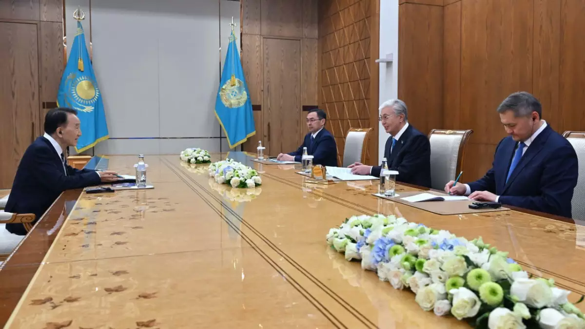 Тоқаев Түркістандағы Woosong университетінің негізін қалаушысымен кездесті