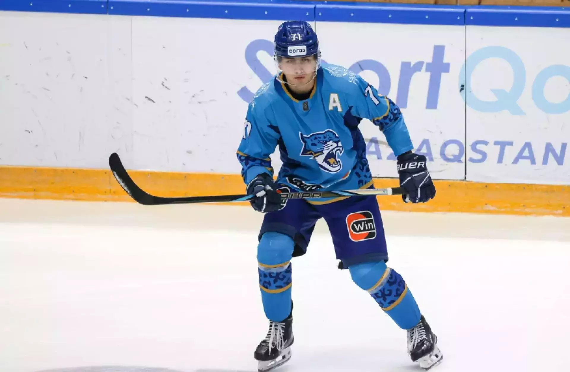 Казахстанец из «Барыса» вошёл в топ сильнейших бросков КХЛ