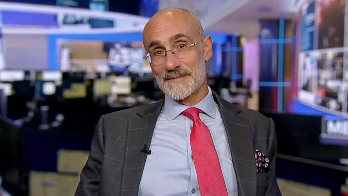 Эксперт по счастью делится утренним ритуалом из 6 шагов, который улучшает настроение и повышает продуктивность.