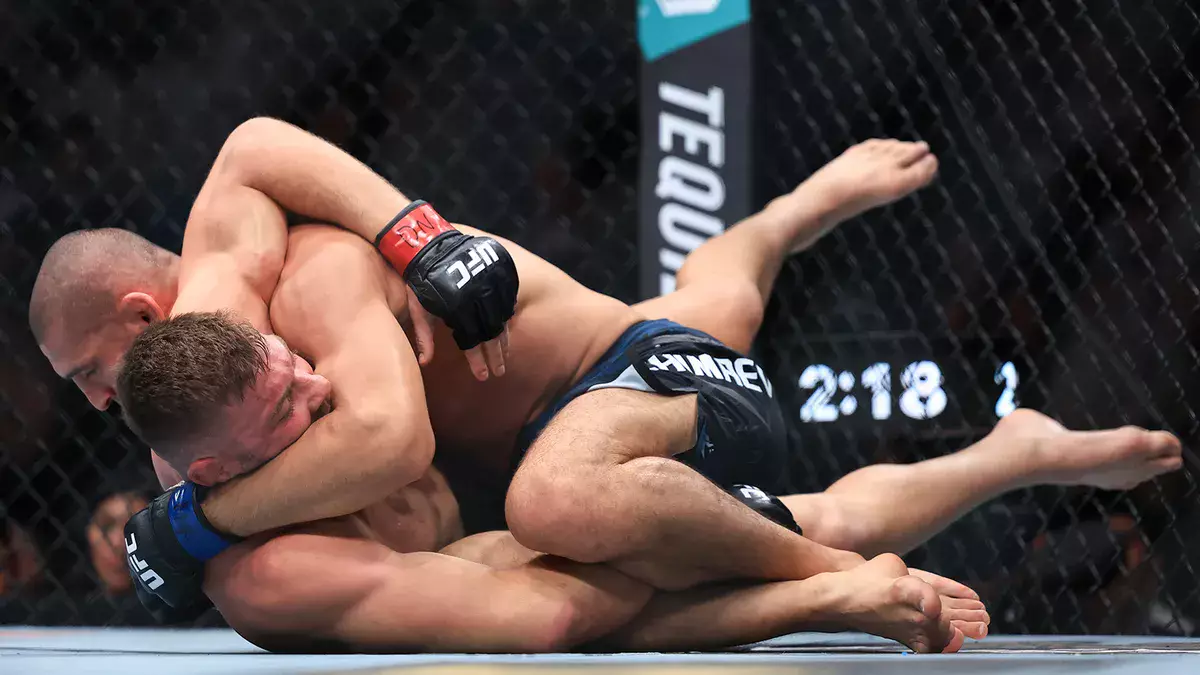 Жесткий вердикт вынесли Хамзату Чимаеву на фоне Ислама Махачева