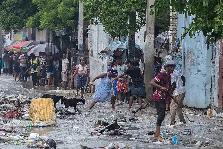 "Мелисса" уносит жизни и разрушает города: 49 погибших