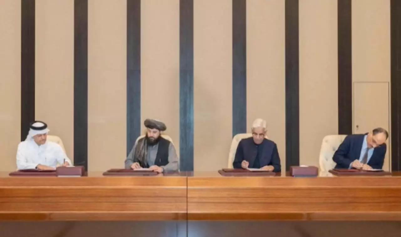 Пакистан и Афганистан договорились продлить перемирие