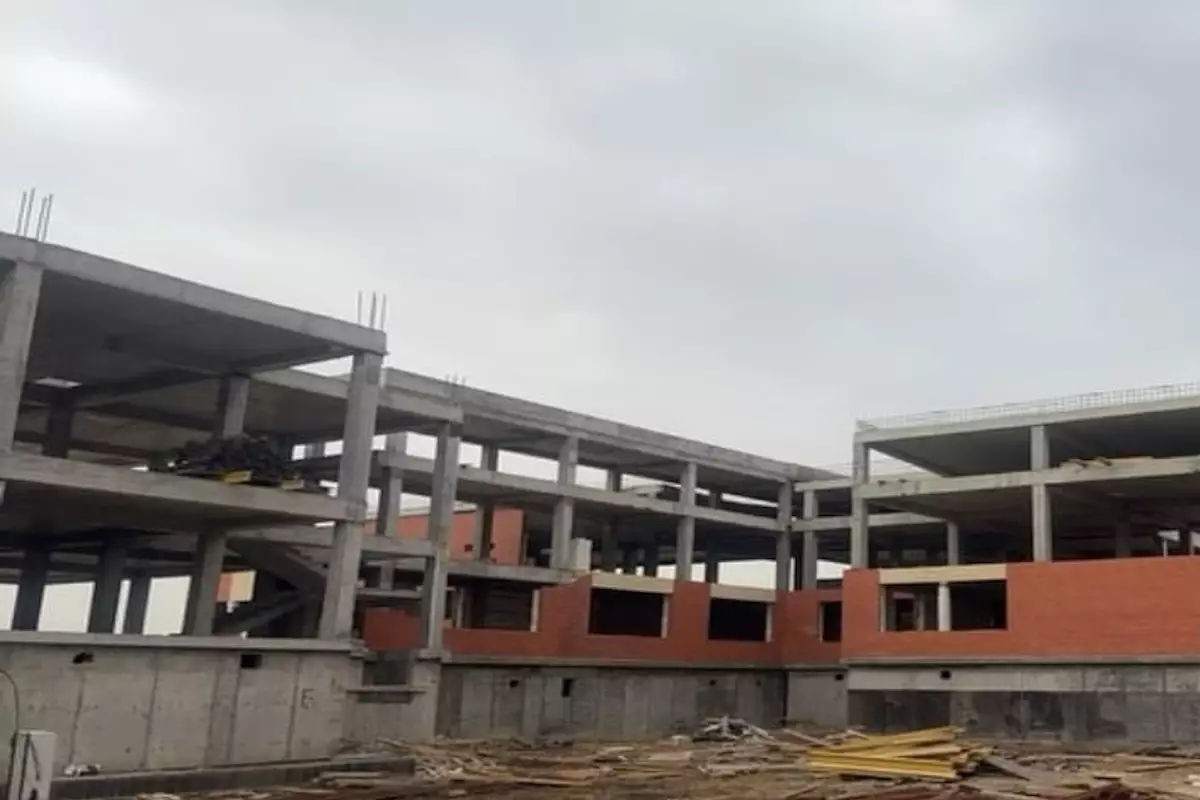 Подрядчика школы в Бирлик-2 оштрафовали 