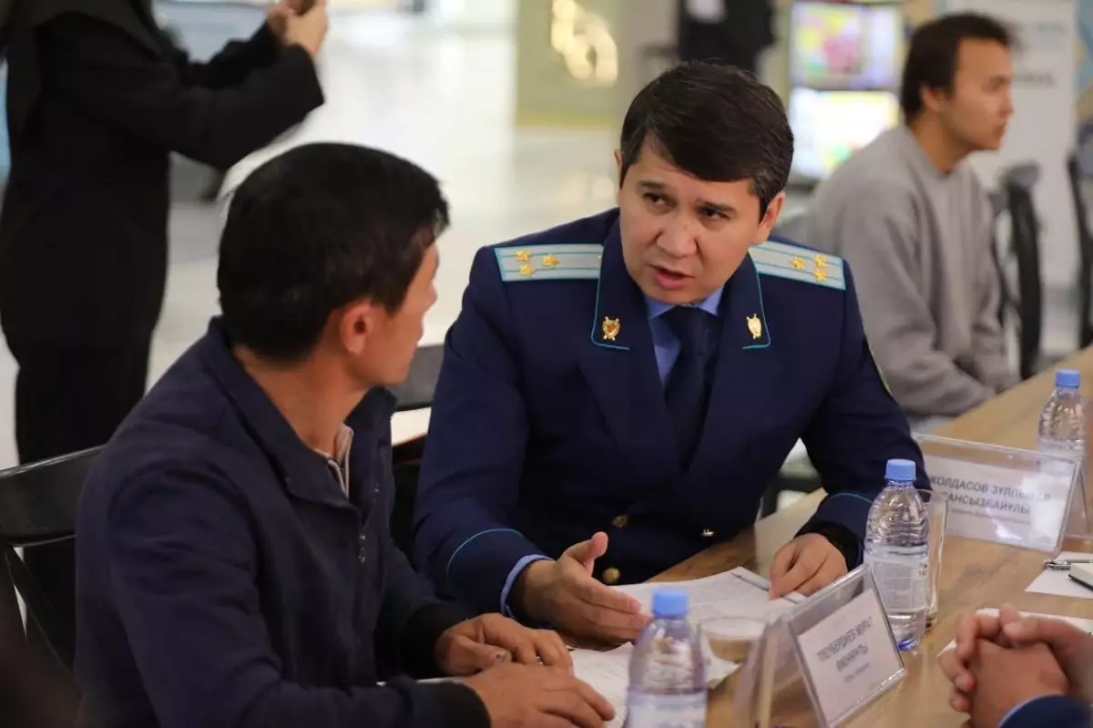 Түркістанда «Халық заңгері» акциясы өтті: тұрғындар тегін құқықтық көмек алды