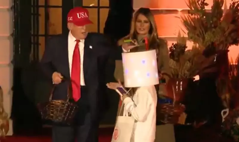 Дональд Трамп снова пошутил над ребенком в Белом доме