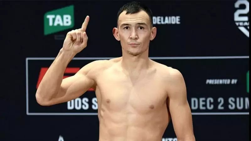 Дамир Исмагұлов  нокаутпен жеңіске жетті