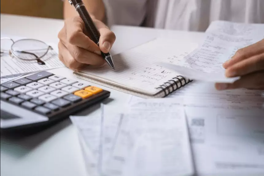 Налоговая получит доступ к счетам казахстанцев: чего ждать и есть ли повод для тревоги