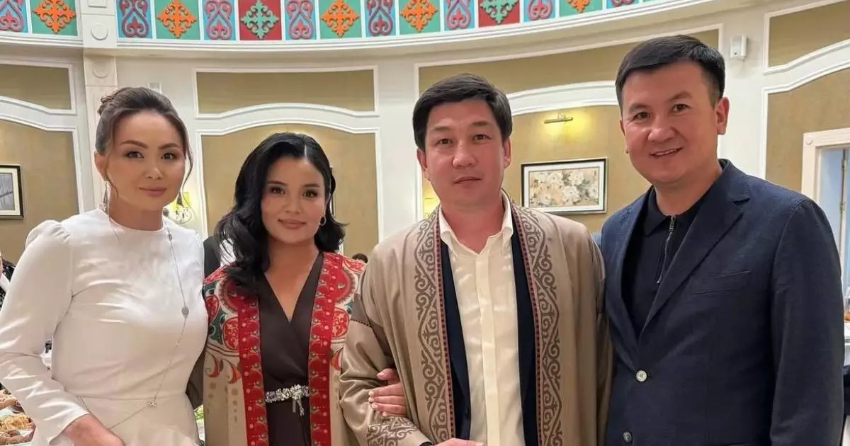   «Өзіміз сияқты өнегелі отбасы»: белгілі тележүргізуші Гүлназ Әлімгерей жаңа құдаларын таныстырды   