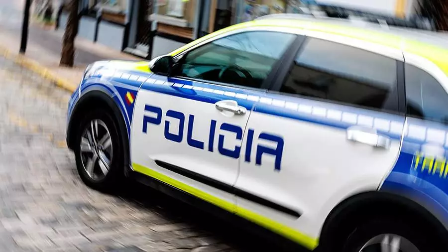 Испанияда шіркеудегі Құдай Ана мүсінінен әшекейлер ұрланды