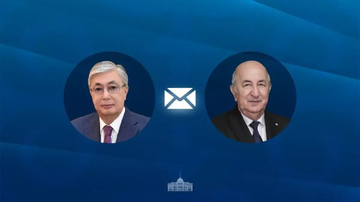 Глава государства направил поздравительную телеграмму Президенту Алжира