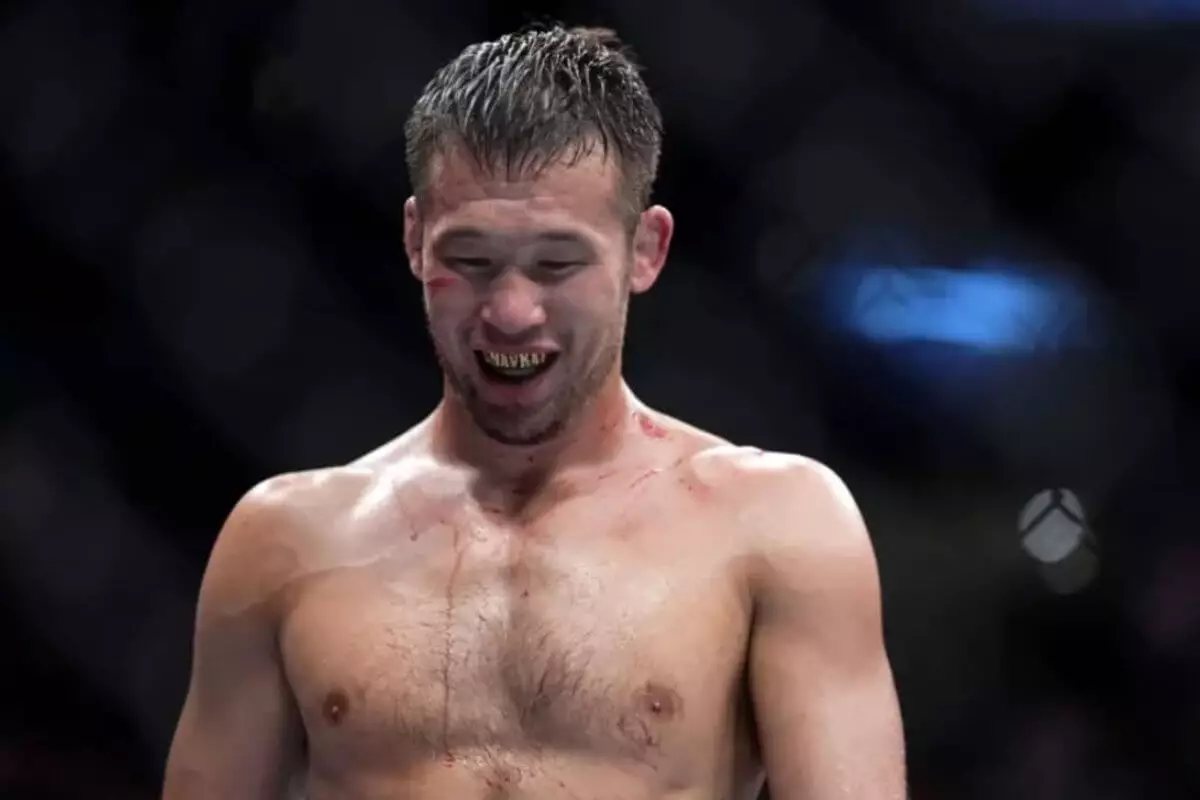 UFC титулы: Шавкат Рахмоновқа жаңа бәсекелес пайда болды